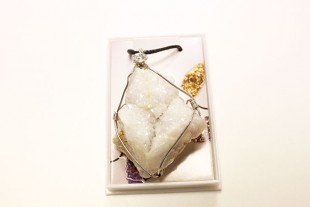Collar Drusa Cuarzo Blanco...