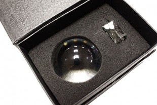 Bola de Cristal con peana e Instrucciones Adivinación 10cm