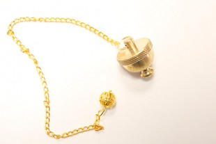 Péndulo Avellana 2,5cm Dorado