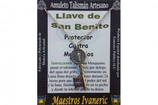Collar Llave de San Benito...