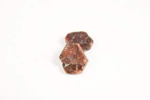Rubí Bruto Hexagonal (Sri...