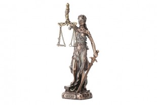 Figura Diosa de la Justicia...