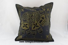 Funda Cojín Negra Elefante Bordado Dorado 40x40 cm