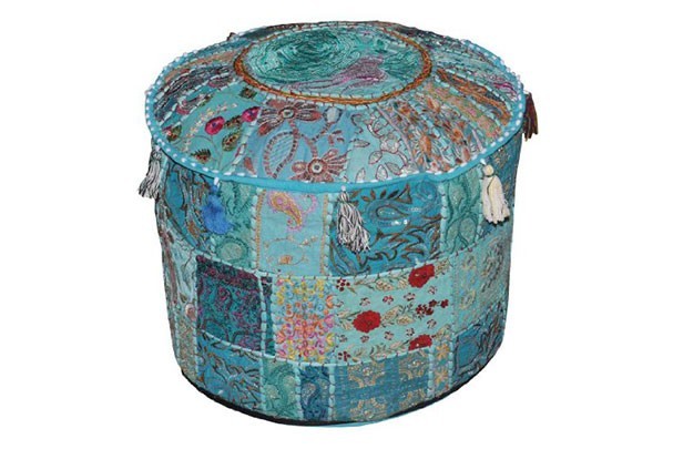 Puff Patchwork Azul Celeste Bordado Detalles ø52 cm