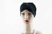 Turbante Oncológico Negro Básico con Frunce Frontal Ligero
