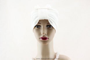 Turbante Oncológico Crudo Textura Detalle Frontal